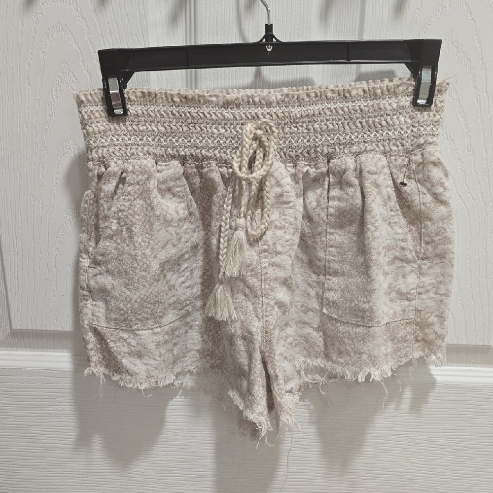 Rewash High Waist Cream Shorts